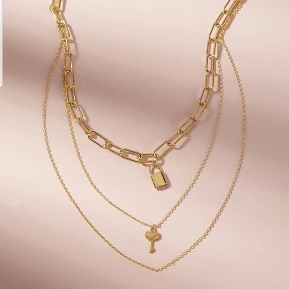 *Farren* Lock and Key Layered necklace - Picture 3 of 3